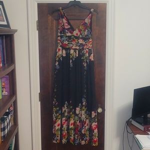 Evening maxi dress. Never worn. Beautiful floral detail.